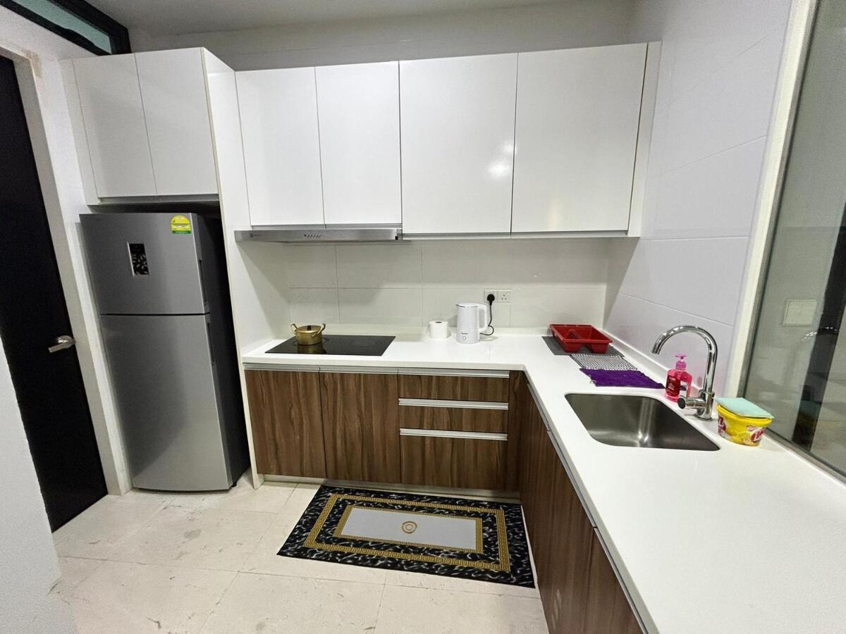 New Cozy 2br Setia Sky 88 *